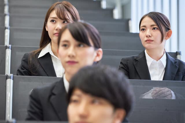 新卒のリクルート社員